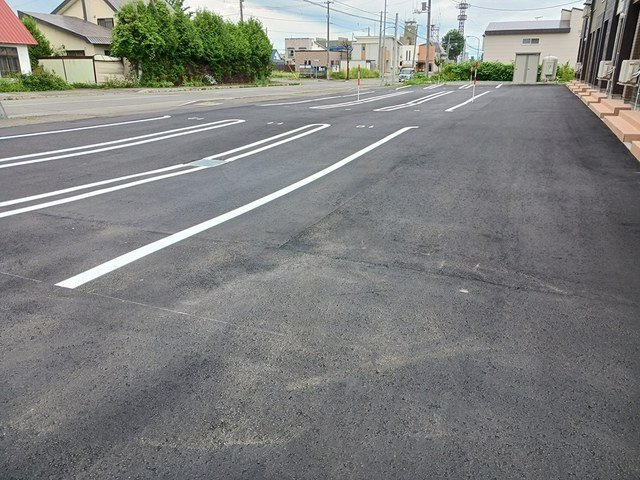 アスカⅠの駐車場|車をお持ちの方に嬉しい駐車場付きの物件です