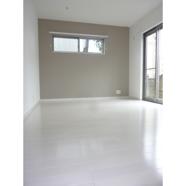 Pace(ﾊﾟｰﾁｪ)の居間・リビング