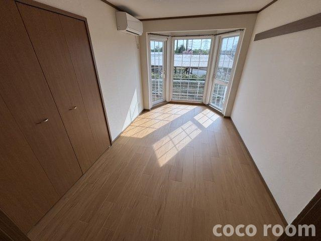 ラ・プレーヌの洋室