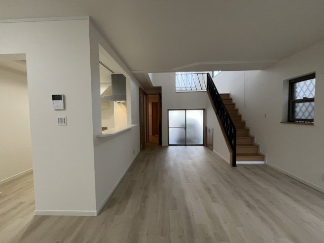 サンタウン星田北の居間・リビング|■広々リビングなのでレイアウトも自由自在♪