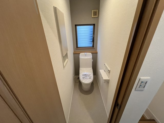 サンタウン星田北のトイレ|２階部分の落ち着いたトイレです♪