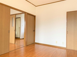 遠野市松崎町白岩の一戸建ての居間・リビング