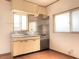 遠野市松崎町白岩の一戸建てのキッチン