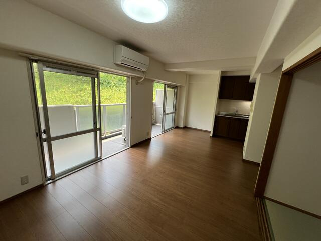 【居間・リビング】