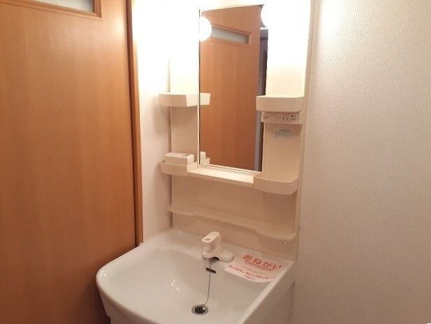 サンシャインタナカの洗面所|脱衣スペースもあります