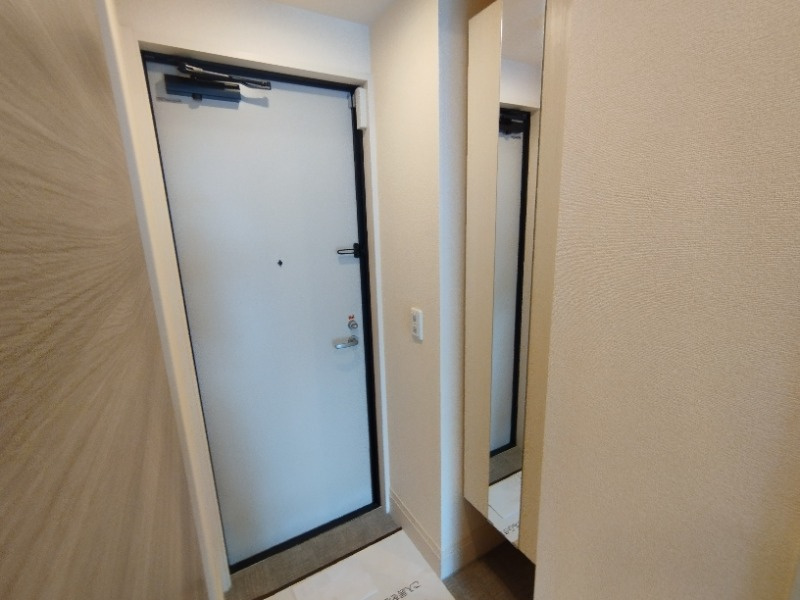 D-room井田の玄関