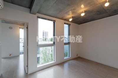 【居間・リビング】 | 西馬込テラスコート | ※写真は同タイプ住戸です。