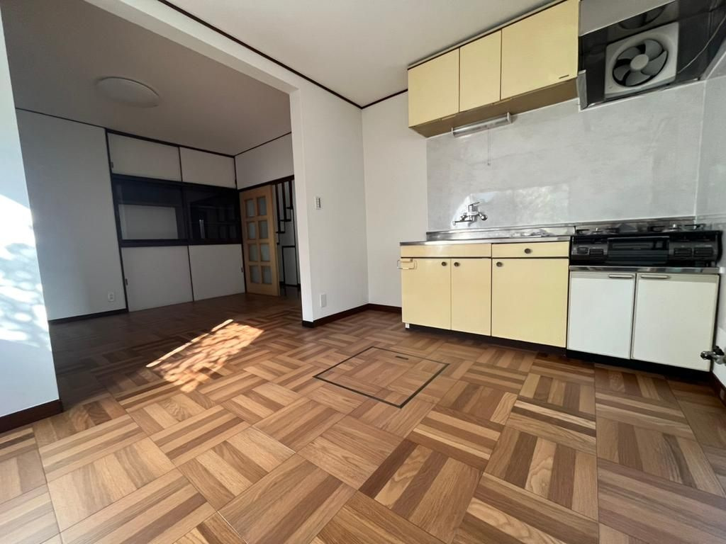 武蔵村山市神明４丁目の中古一戸建のキッチン