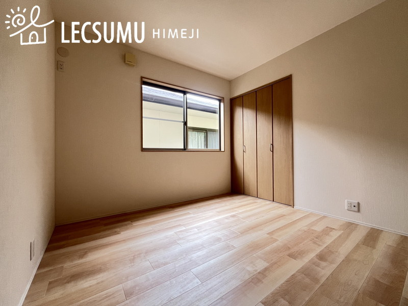 姫路市青山５丁目／中古戸建の洋室