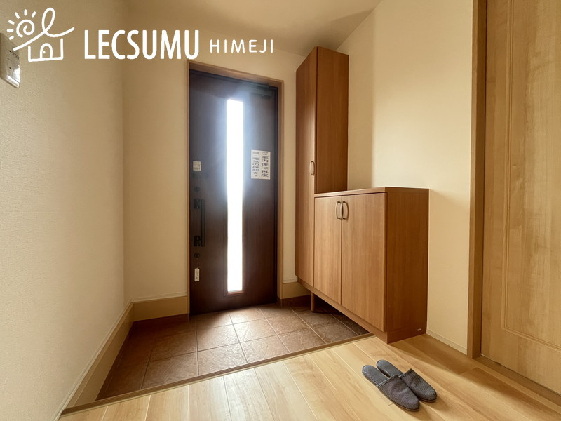 姫路市青山５丁目／中古戸建の玄関
