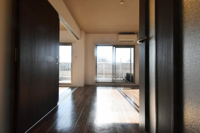 エメラルドオーシャン西宮の内装|別部屋　イメージ