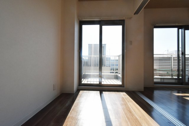 エメラルドオーシャン西宮の洋室|別部屋　イメージ