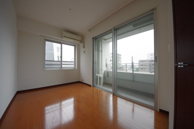 ※同間取り別部屋参考写真となります