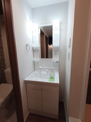 キャメル草加八幡町の独立洗面台