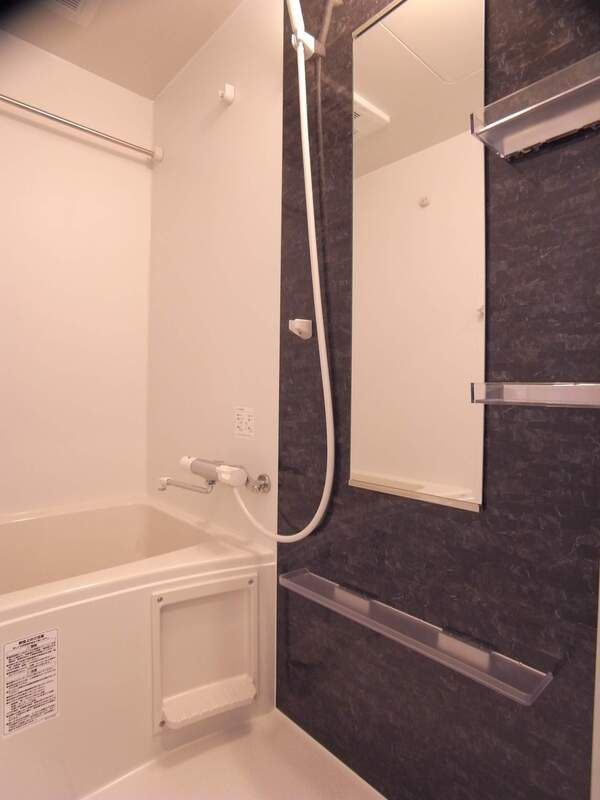 リブリ・SHISUI 1の浴室