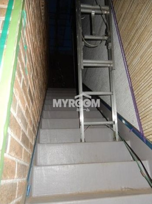 【エントランス】 | リセベリ | 階段♪(同一仕様写真）