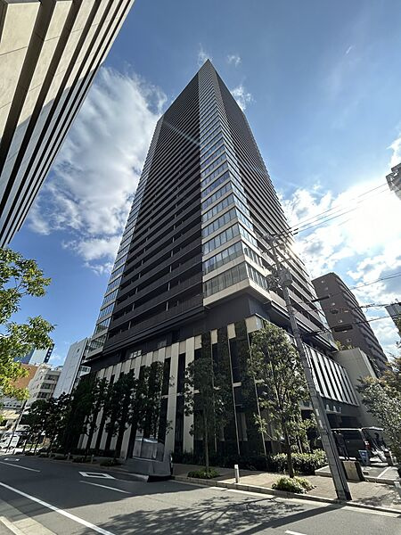 グランドメゾン新梅田タワーの外観