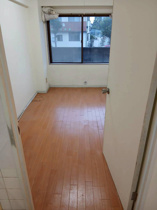 明るい室内です