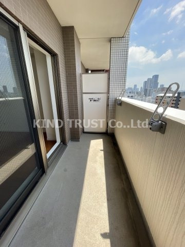 エイペックス北梅田のバルコニー