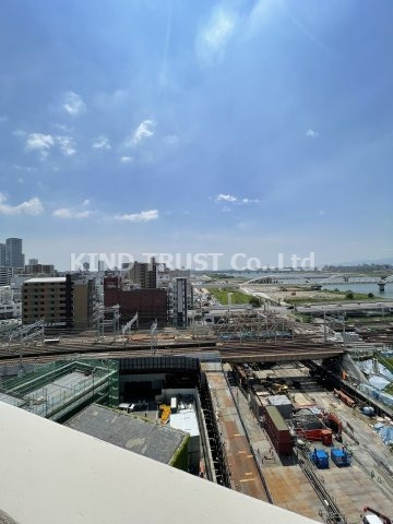 エイペックス北梅田の駐車場