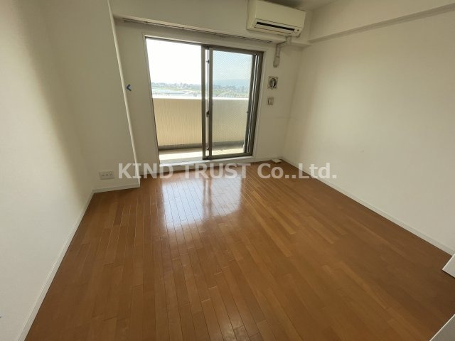 エイペックス北梅田の居間・リビング