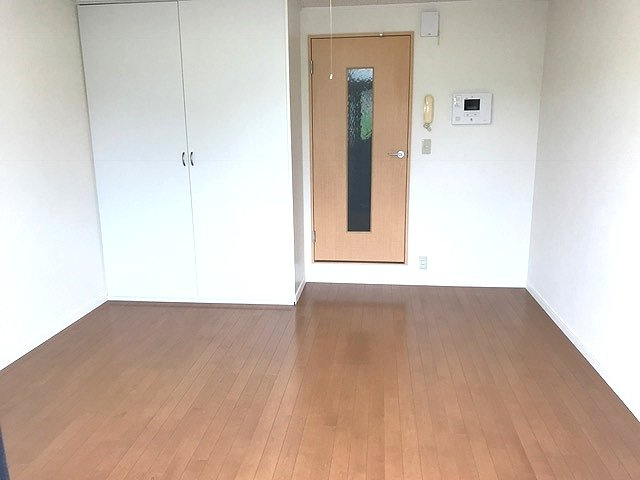 レオパレスリブェールの居間・リビング