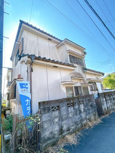 【外観】 | 【リフォーム前】北側外観です。