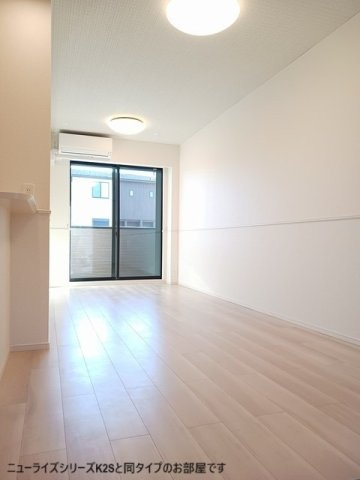 クレメント・シェルの居間・リビング