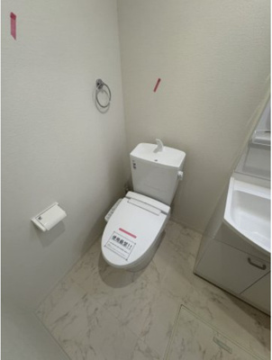 【トイレ】 | KEIAI RESIDENCE ひばりヶ丘Ⅱ | 清潔感のあるトイレです