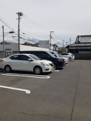 サンリット　ヴィラの駐車場