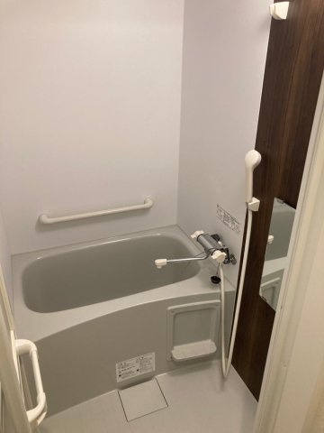 クレイノアペルト泉佐野Ⅱの浴室