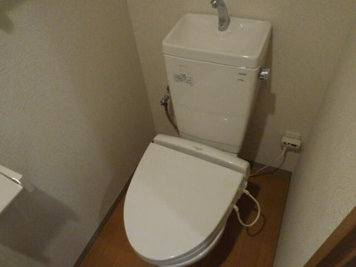 【トイレ】 | キャビン・ドゥ・ルミエール