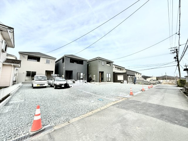 浜名区引佐町金指　第一　全3棟　１号棟の駐車場|駐車場は普通車6台以上可。