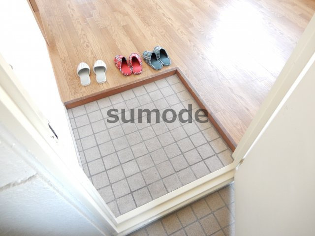 オランジェ栄町の玄関