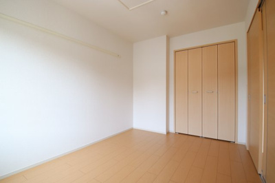 【寝室】 | サンリットガーデン