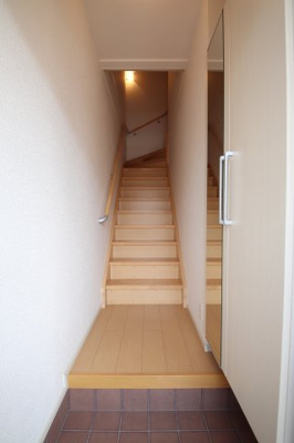 【玄関】 | サンリットガーデン