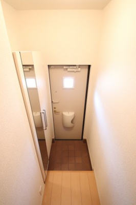 【玄関】 | サンリットガーデン