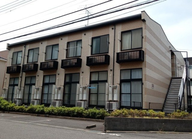 レオパレストゥインクルの外観