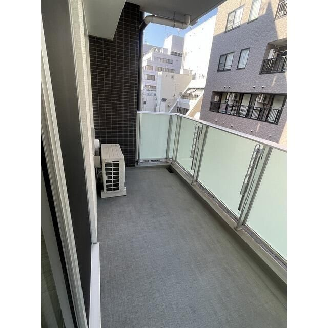 Ｗｏｒｌｄ　Ｒｅｓｉｄｅｎｃｅ　大手町のバルコニー