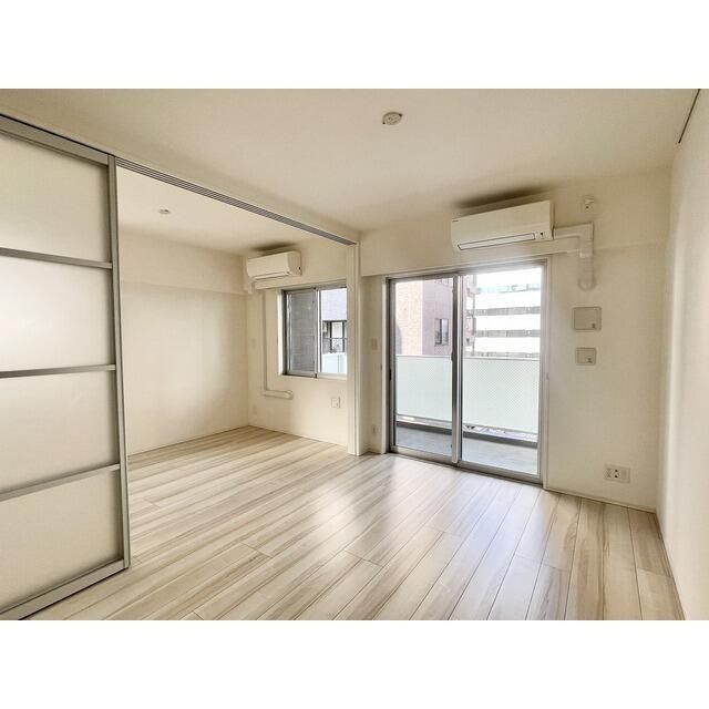 Ｗｏｒｌｄ　Ｒｅｓｉｄｅｎｃｅ　大手町の居間・リビング