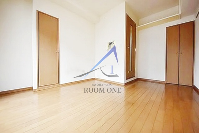 メインステージ日本橋箱崎Ⅱの居間・リビング|洋室のお部屋です。