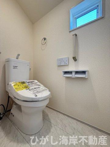 茅ヶ崎市松が丘２丁目　新築戸建　全2棟のトイレ|洗浄機能付きお手洗い