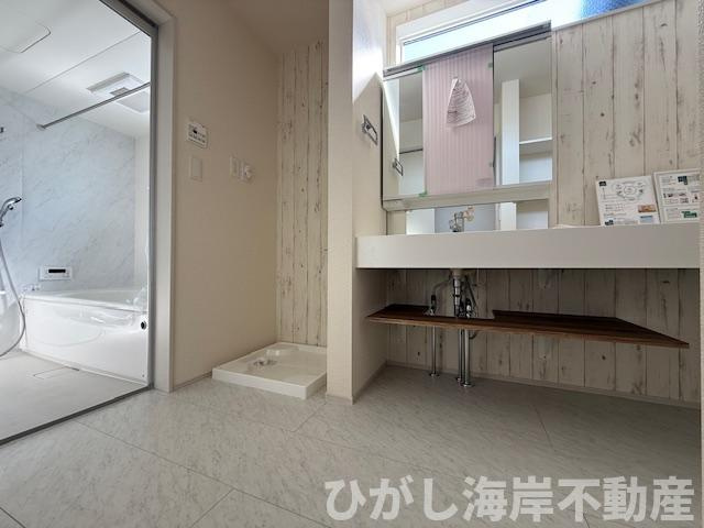 茅ヶ崎市松が丘２丁目　新築戸建　全2棟の脱衣所|脱衣スペース