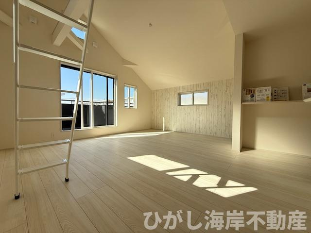 茅ヶ崎市松が丘２丁目　新築戸建　全2棟の前面道路含む現地写真|現地外観