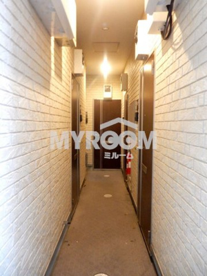 【エントランス】 | Ｌ’Ａｔｅｌｉｅｒ(ラトリエ) 