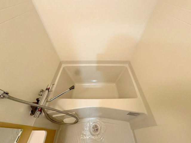 エムブイインプ新大阪の玄関