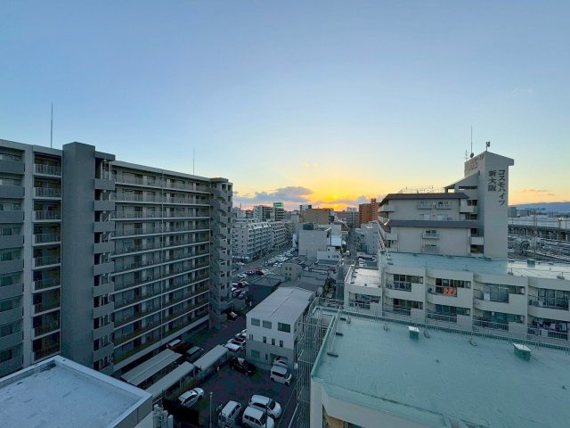 エムブイインプ新大阪の洋室