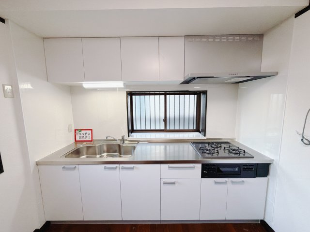 【中古戸建】前橋市関根町2丁目のキッチン|■キッチン｜全スライド式収納キッチン♪お皿や鍋の出し入れもラクラクです（＾＾）！