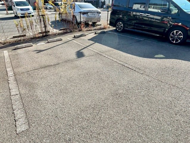 オーハマヴィラの駐車場