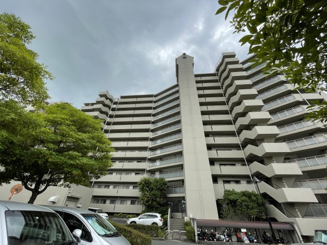 オークヒルズ香里弐番館の外観|外観もきれいです